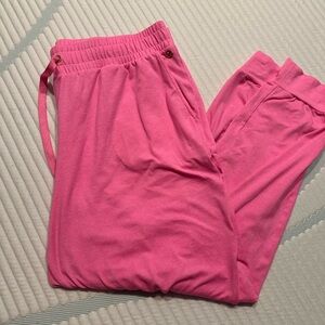 Lilly Pulitzer UPF 50+ Karessa Top and UPF 50+ 27" Lillabeth Pant